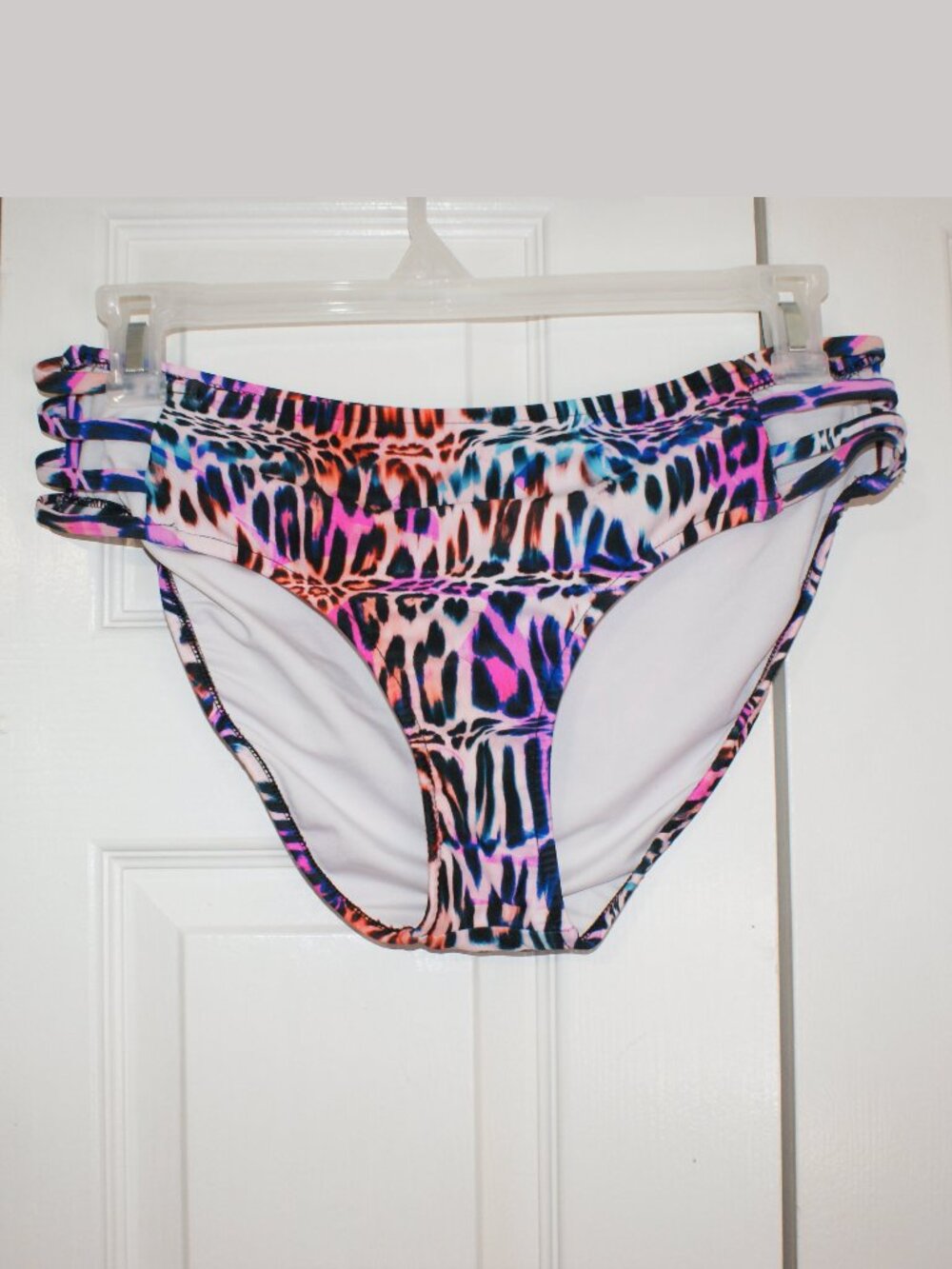 Venus Swim Bottom size XL EUC